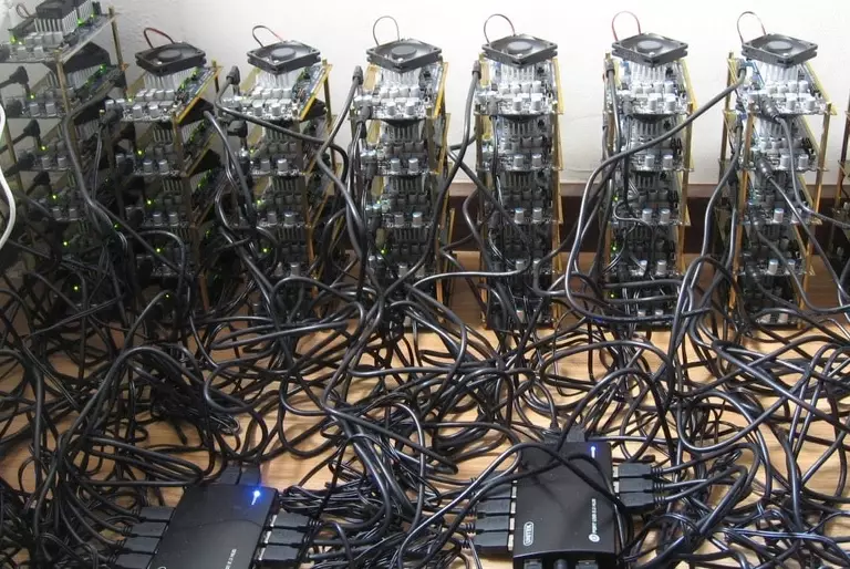 bitcoin mining hardware